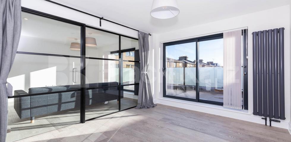 			Studio Apartment, 1 bath, 1 reception Apartment			 Seven Sisters Road, FINSBURY PARK